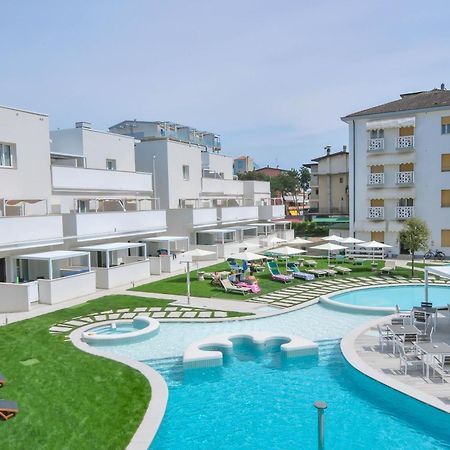 Marina Suites & Apartments 4 Stelle S Каорле Екстер'єр фото