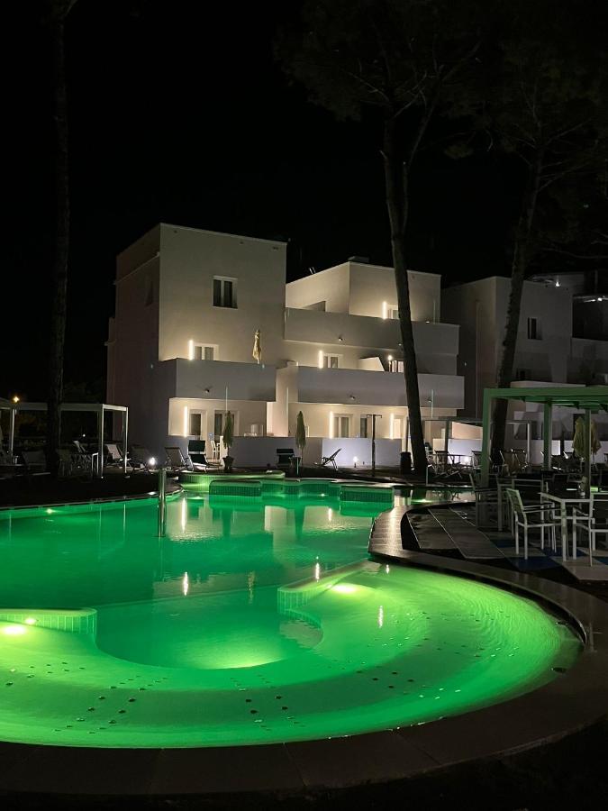 Marina Suites & Apartments 4 Stelle S Каорле Екстер'єр фото