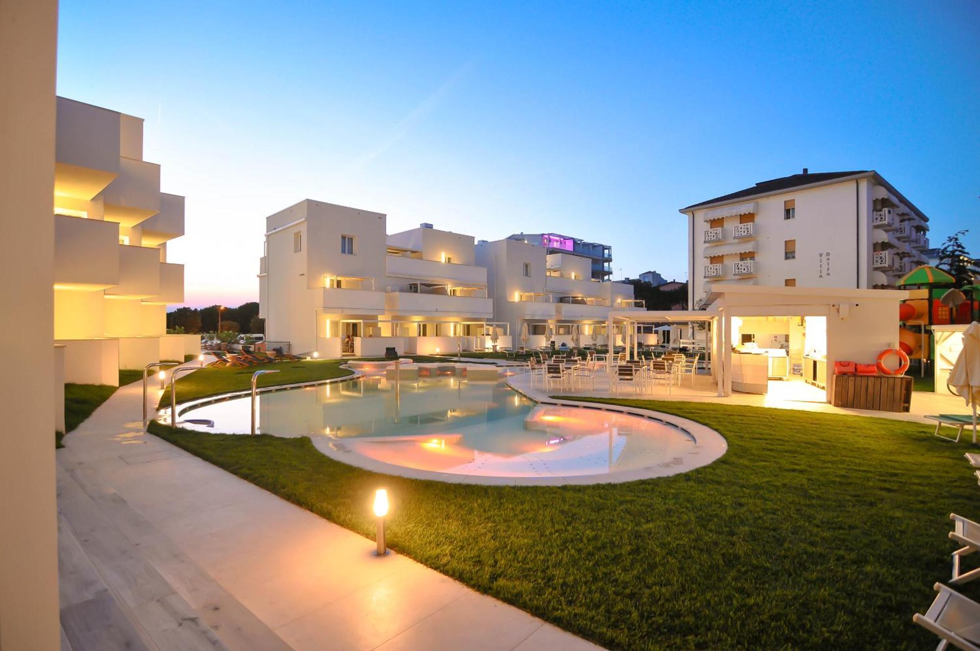 Marina Suites & Apartments 4 Stelle S Каорле Екстер'єр фото