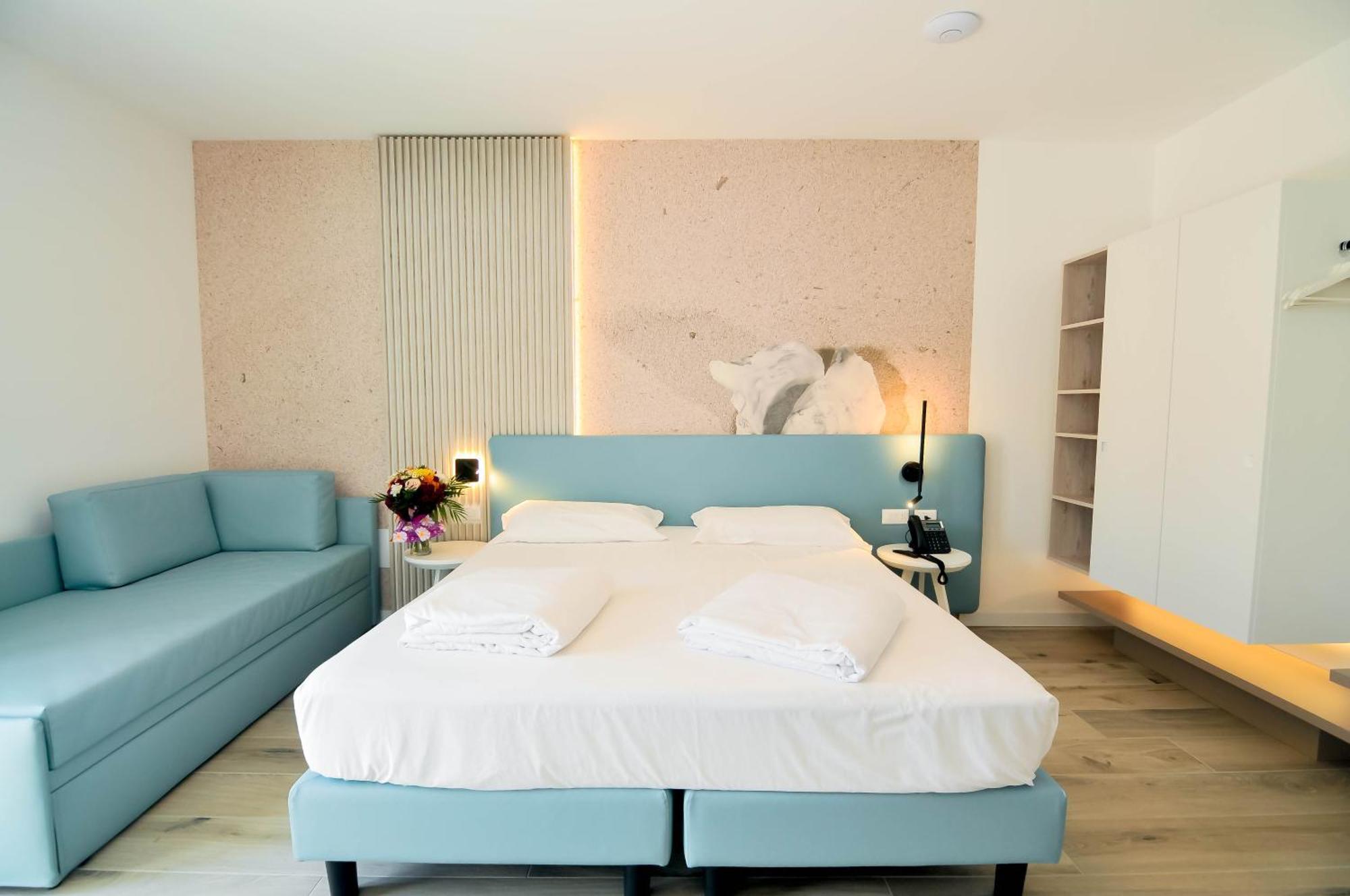 Marina Suites & Apartments 4 Stelle S Каорле Екстер'єр фото