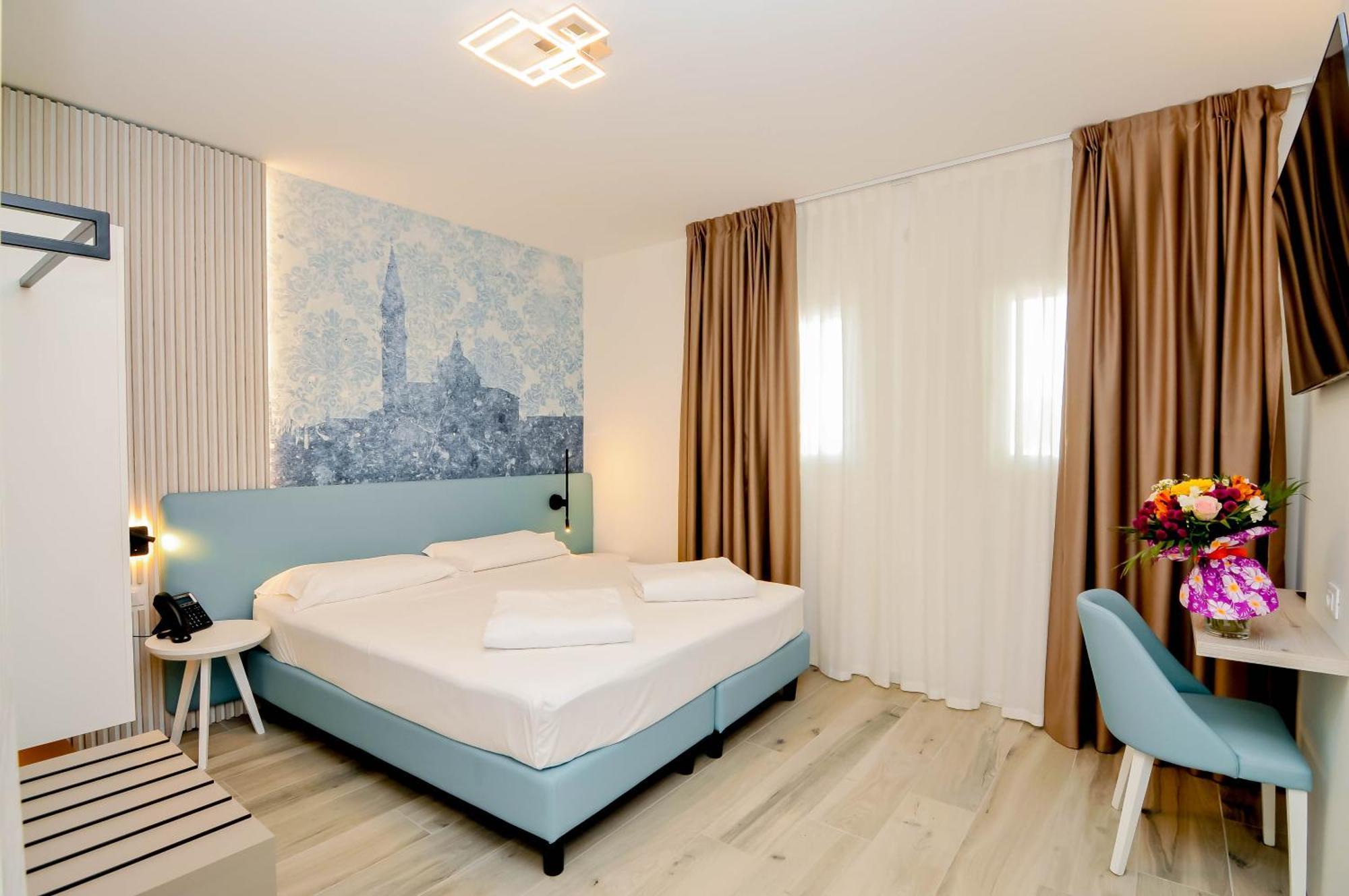Marina Suites & Apartments 4 Stelle S Каорле Екстер'єр фото
